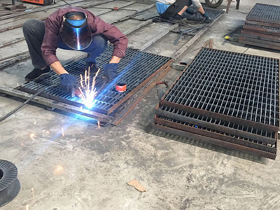 鋼格板直接生產(chǎn)廠(chǎng)家